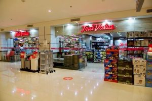 Nearby Buildings and Establishments 6 True Value